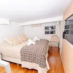 Petite Recoleta Shik Apartment